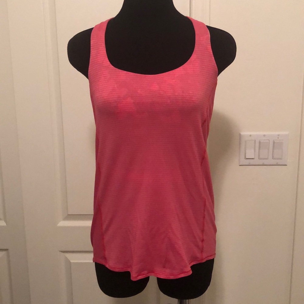 Lululemon tank with built in bra. Size 6